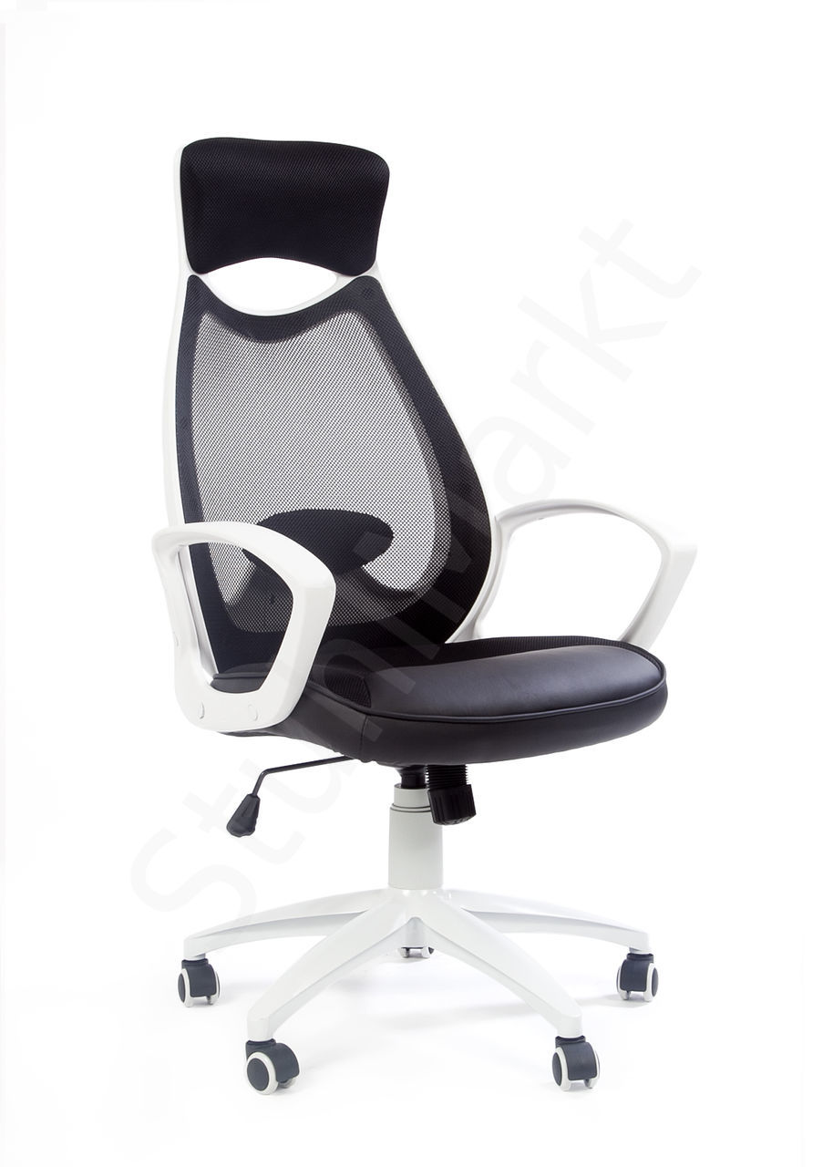 Офисное кресло для руководителя CHAIRMAN 840 white